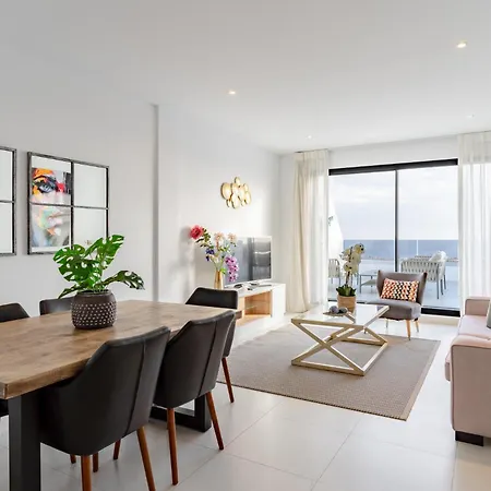 Apartment Luxury Penthouse With Ocean Views